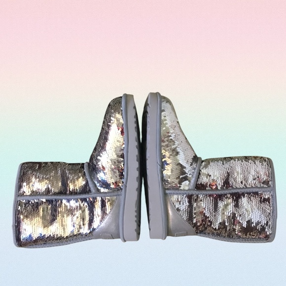 NEW UGG Classic Short Sequin Silver Pink Combe Boot - Picture 9 of 15